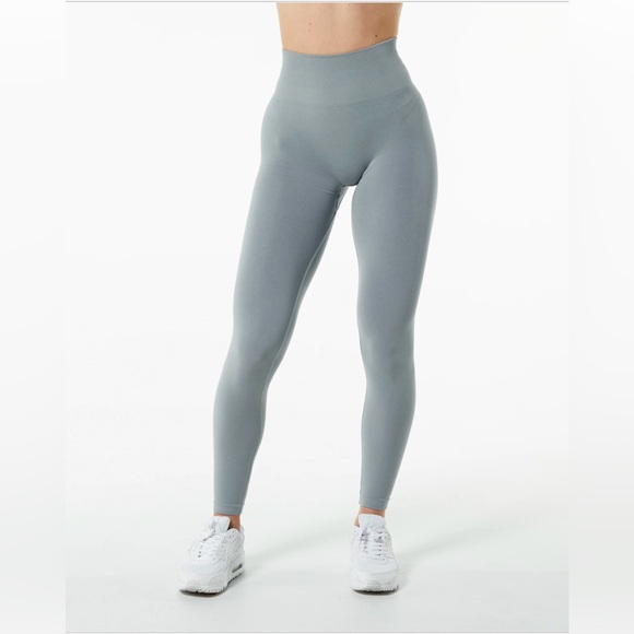 Alphalete AMPLIFY LEGGING Utility Grey - Picture 2 of 3